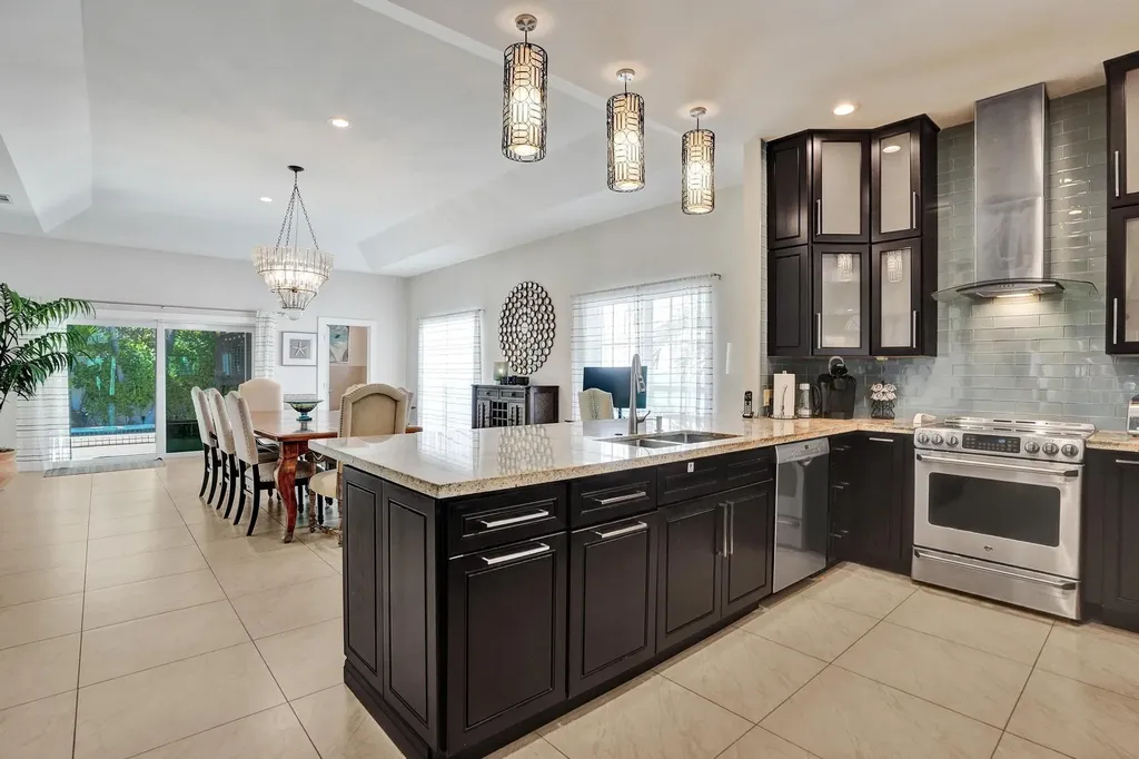 3043 Center Avenue Fort Lauderdale FL 33308