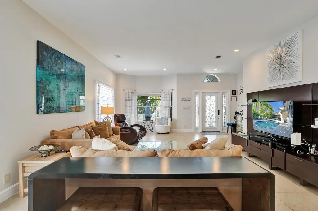 3043 Center Avenue Fort Lauderdale FL 33308