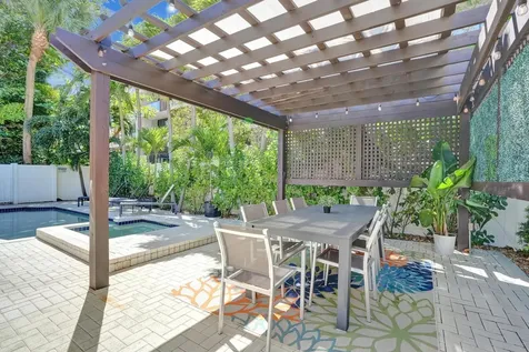 3043 Center Avenue Fort Lauderdale FL 33308
