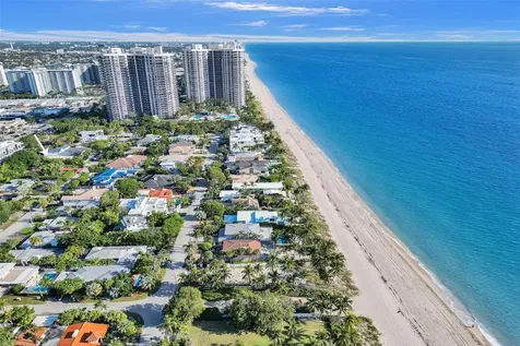 3043 Center Avenue Fort Lauderdale FL 33308