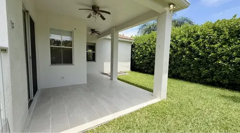 522 Live Oak Lane Weston FL 33327