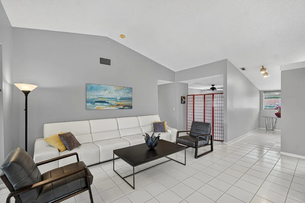 10223 N Circle Lake Drive Boynton Beach FL 33437