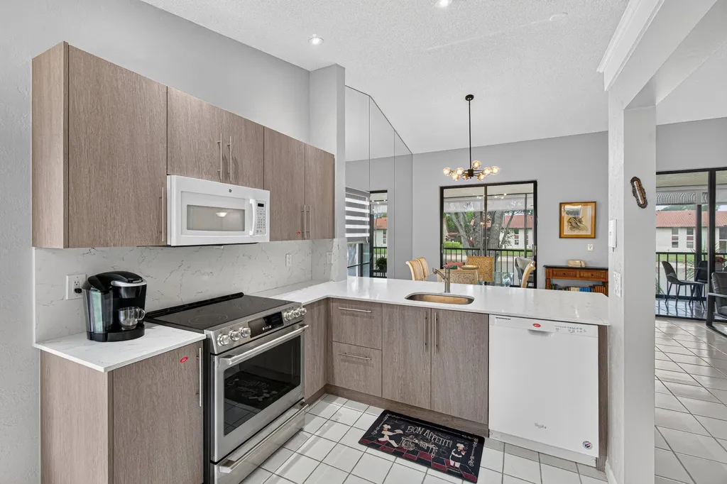 10223 N Circle Lake Drive Boynton Beach FL 33437