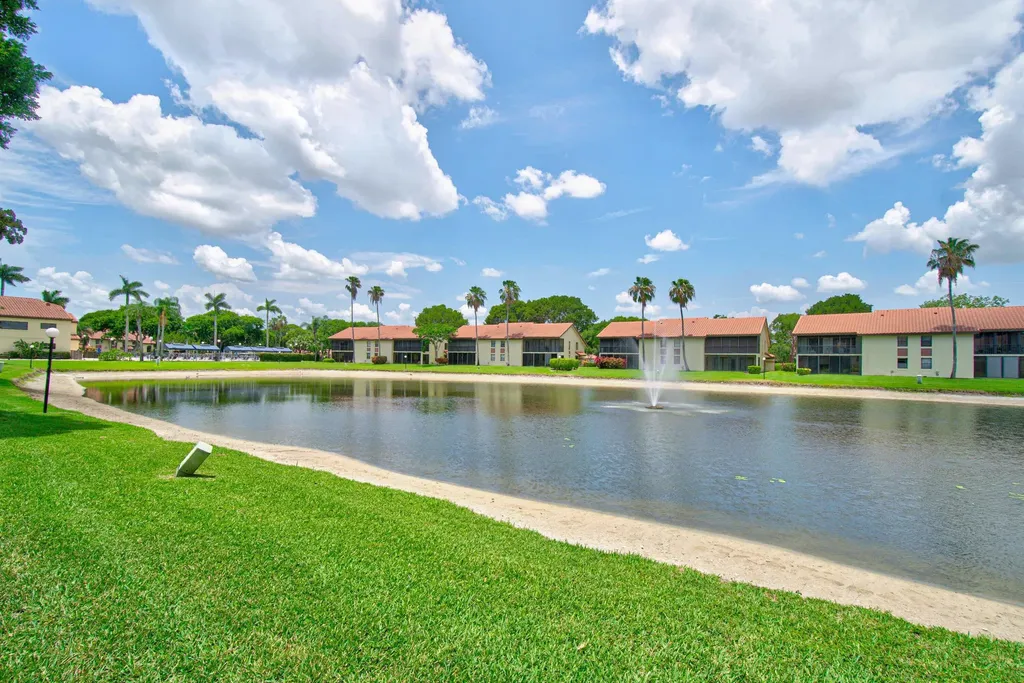 10223 N Circle Lake Drive Boynton Beach FL 33437