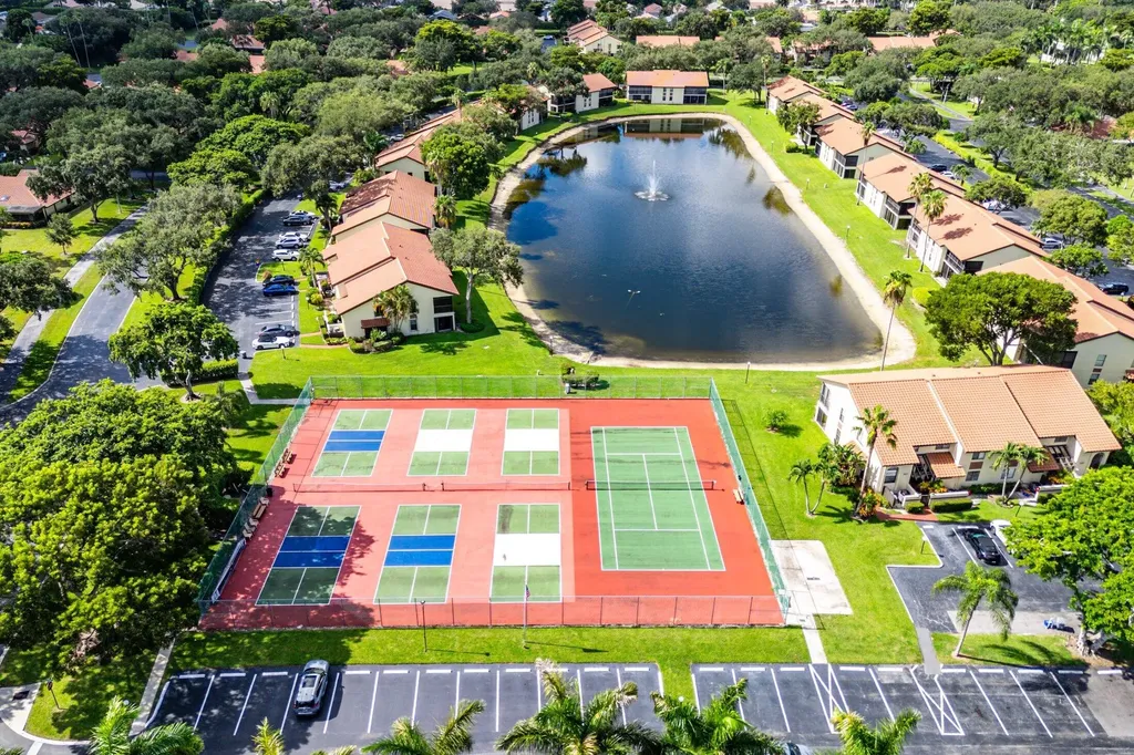 10223 N Circle Lake Drive Boynton Beach FL 33437