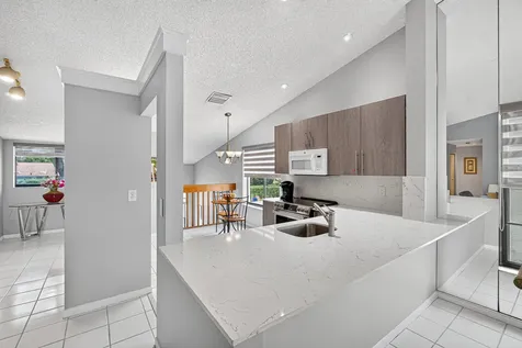 10223 N Circle Lake Drive Boynton Beach FL 33437