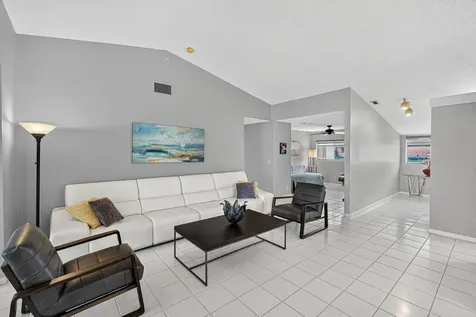 10223 N Circle Lake Drive Boynton Beach FL 33437