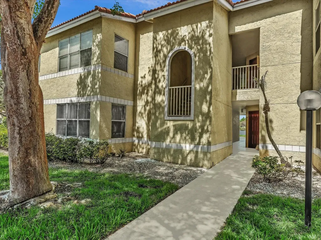 731 Vista Isle Drive Sunrise FL 33325