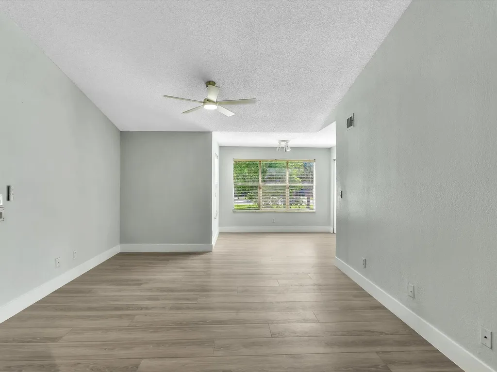 731 Vista Isle Drive Sunrise FL 33325