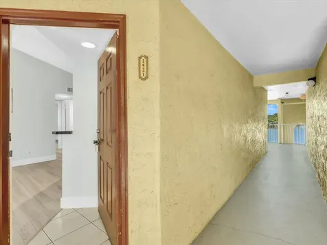 731 Vista Isle Drive Sunrise FL 33325