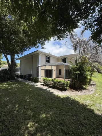 1536 N Lawnwood Circle Fort Pierce FL 34950