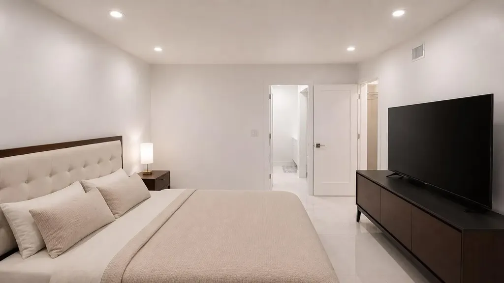 6249 Bay Club Drive Fort Lauderdale FL 33308