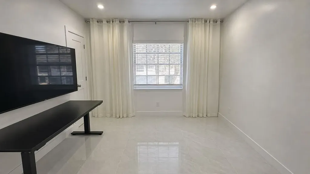 6249 Bay Club Drive Fort Lauderdale FL 33308