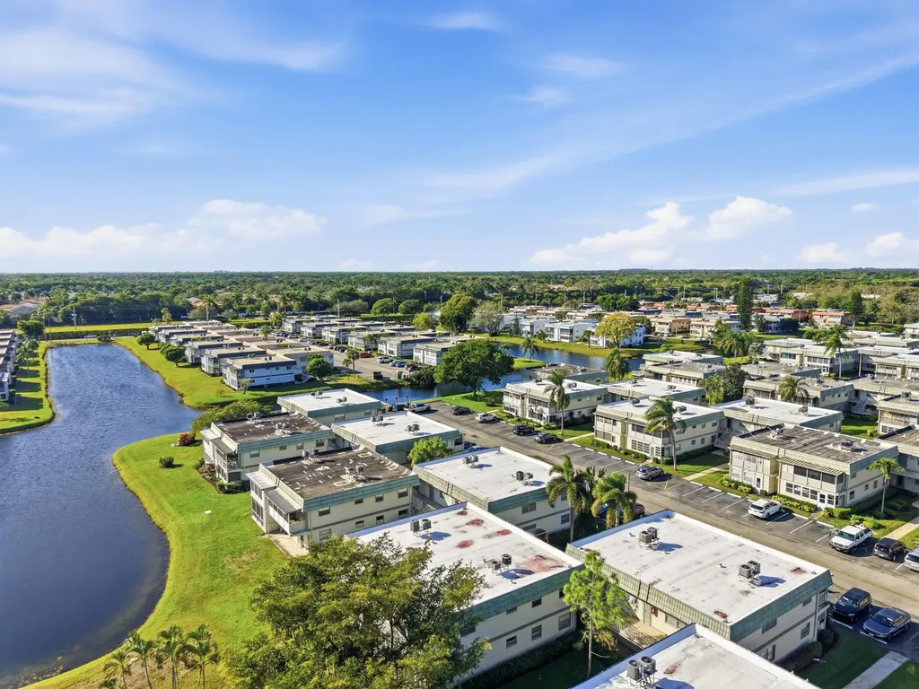 710 Monaco O Delray Beach FL 33446