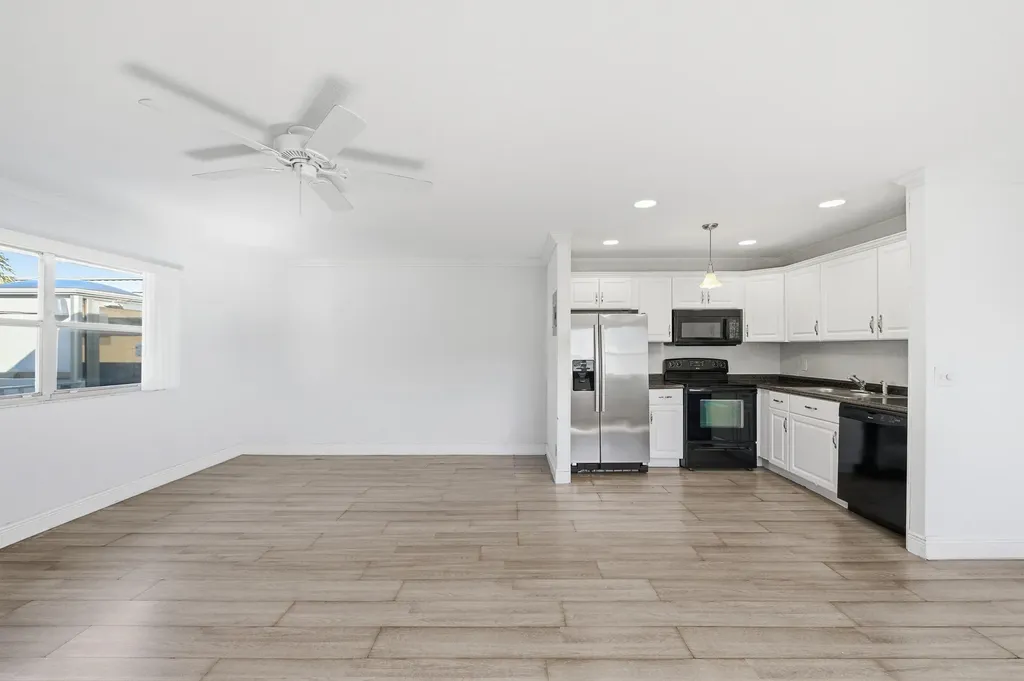 710 Monaco O Delray Beach FL 33446