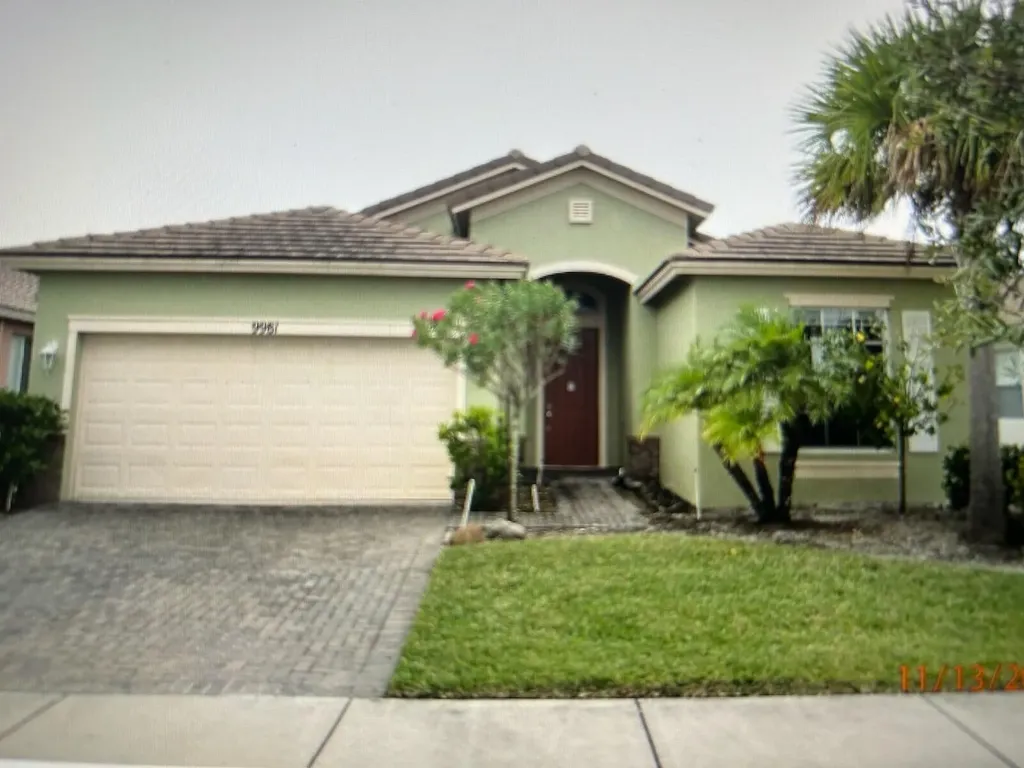 9981 SW Glenbrook Drive Port St Lucie FL 34987