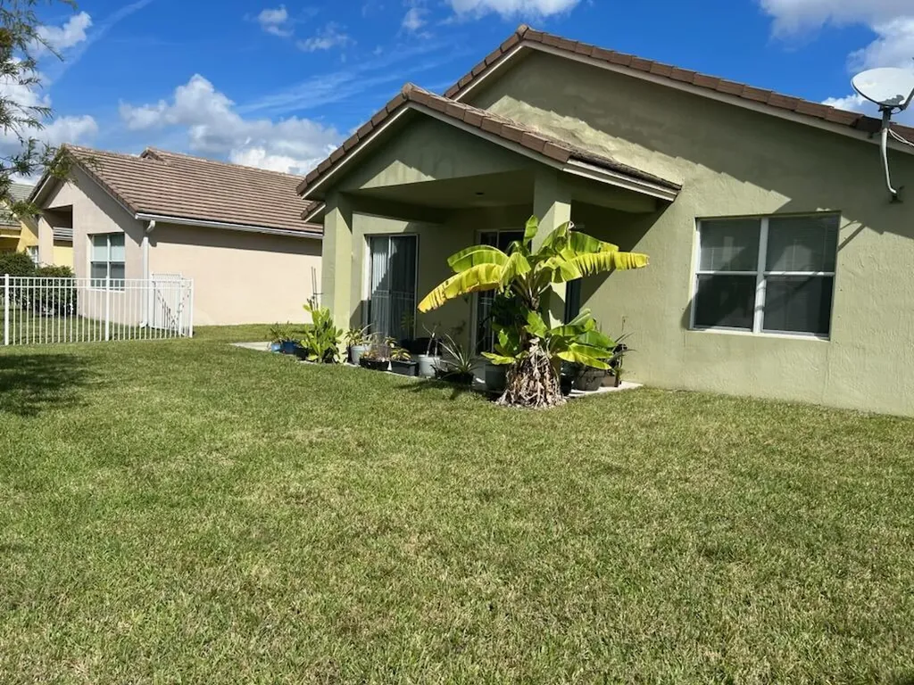 9981 SW Glenbrook Drive Port St Lucie FL 34987
