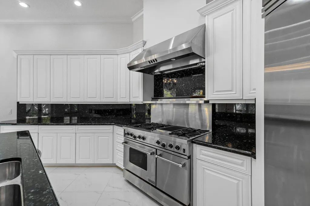 201 NE 4th Street Boca Raton FL 33432