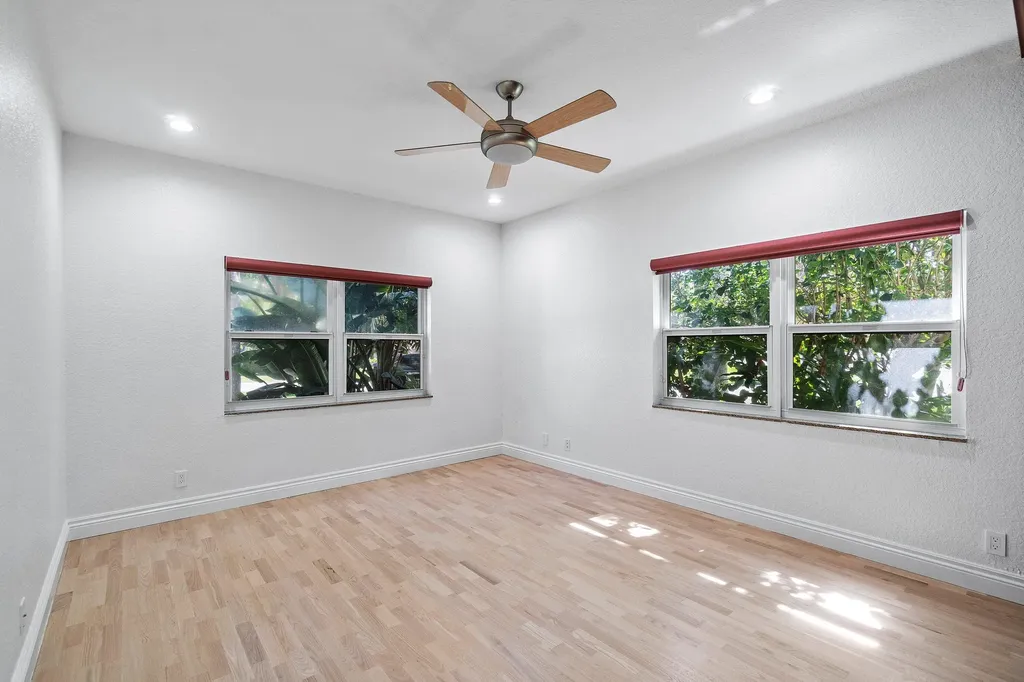 201 NE 4th Street Boca Raton FL 33432