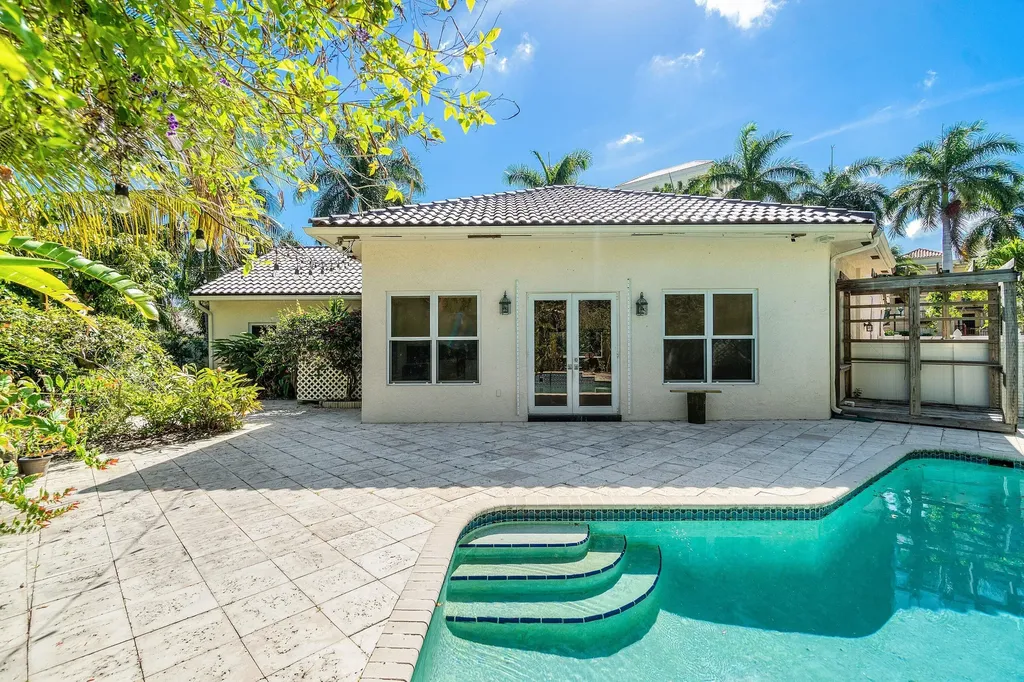 201 NE 4th Street Boca Raton FL 33432