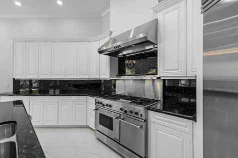 201 NE 4th Street Boca Raton FL 33432