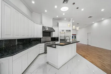 201 NE 4th Street Boca Raton FL 33432