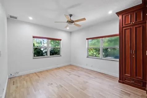 201 NE 4th Street Boca Raton FL 33432