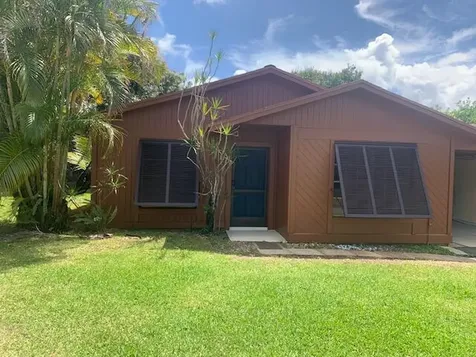 558 SE 28th Avenue Boynton Beach FL 33435