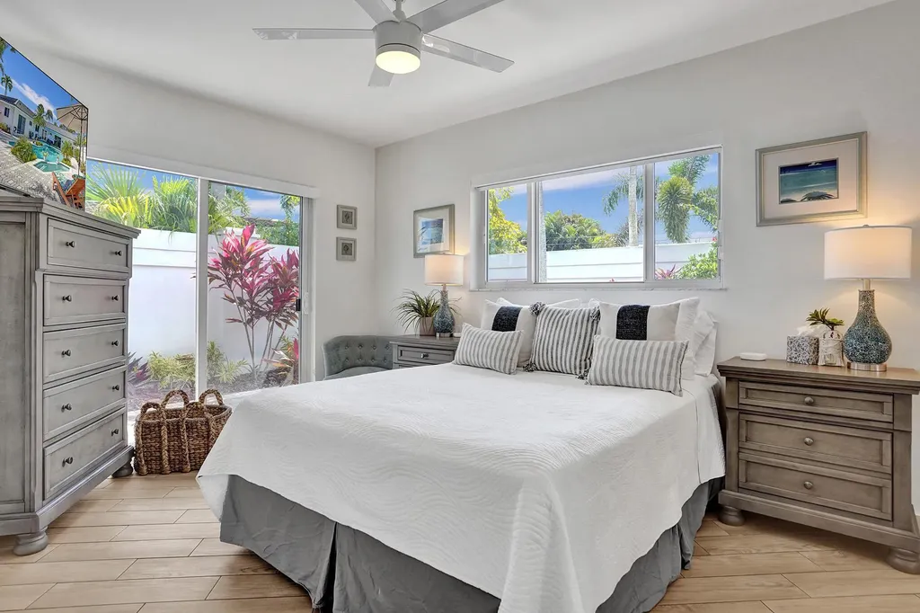 201 SE 11th Street Pompano Beach FL 33060
