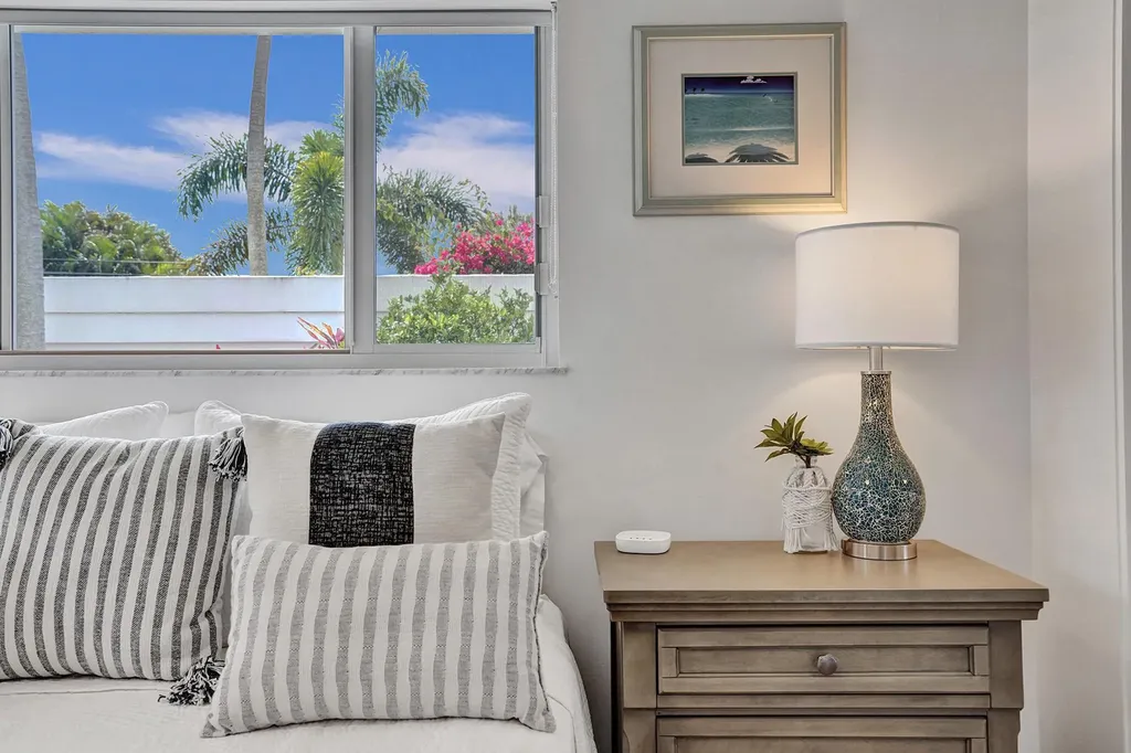 201 SE 11th Street Pompano Beach FL 33060