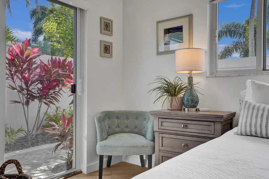 201 SE 11th Street Pompano Beach FL 33060