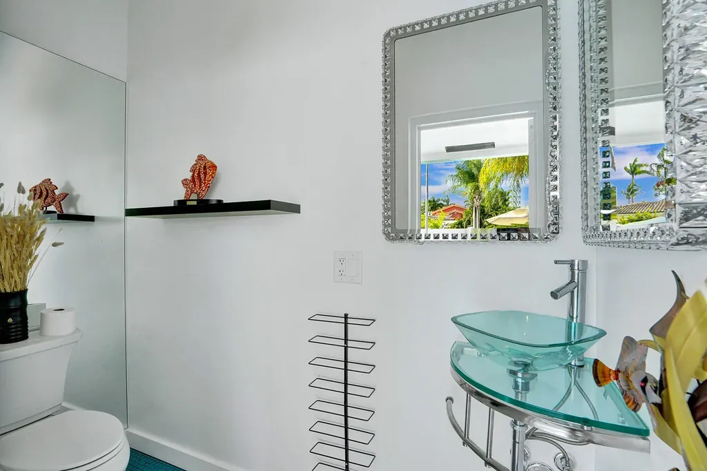 201 SE 11th Street Pompano Beach FL 33060