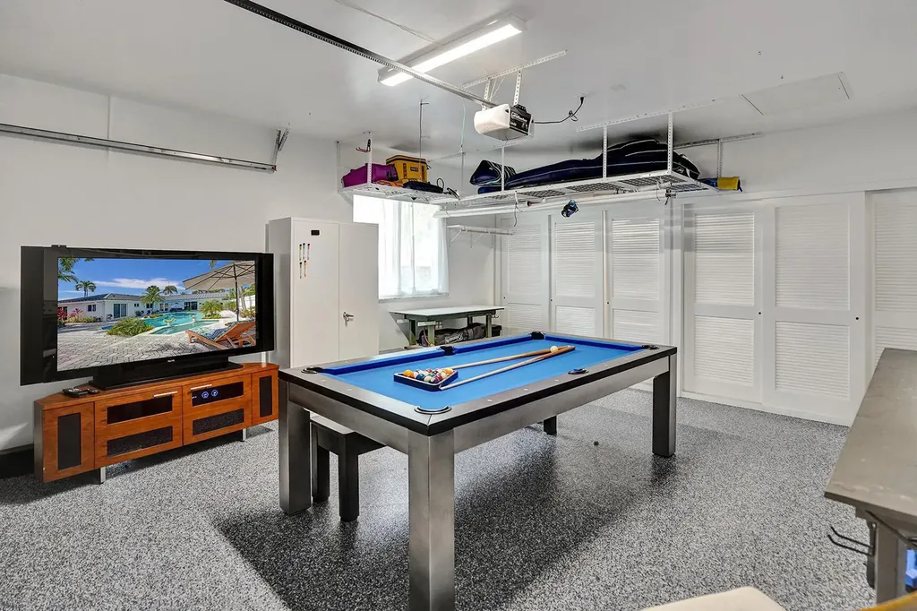 201 SE 11th Street Pompano Beach FL 33060