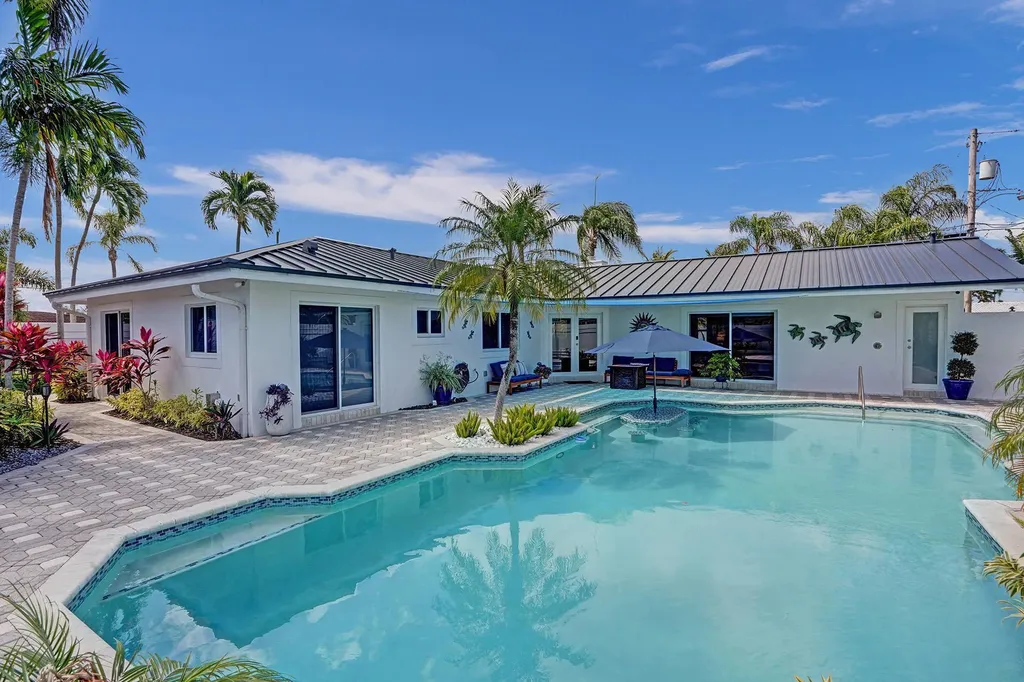 201 SE 11th Street Pompano Beach FL 33060