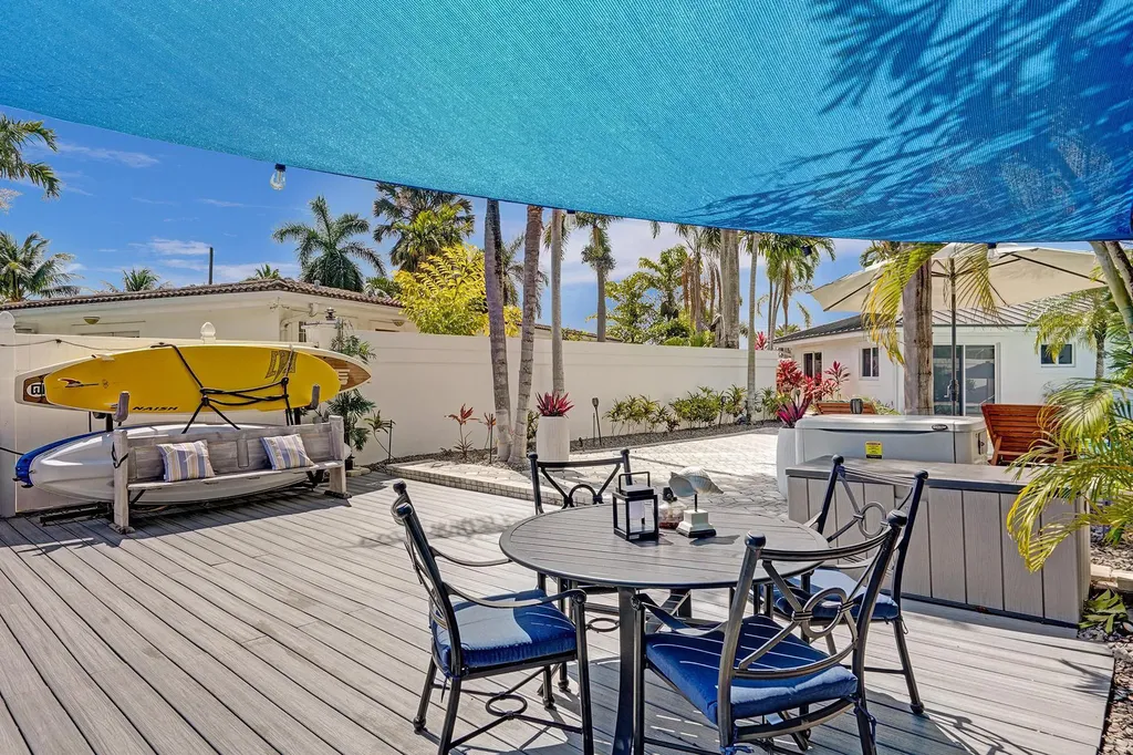 201 SE 11th Street Pompano Beach FL 33060