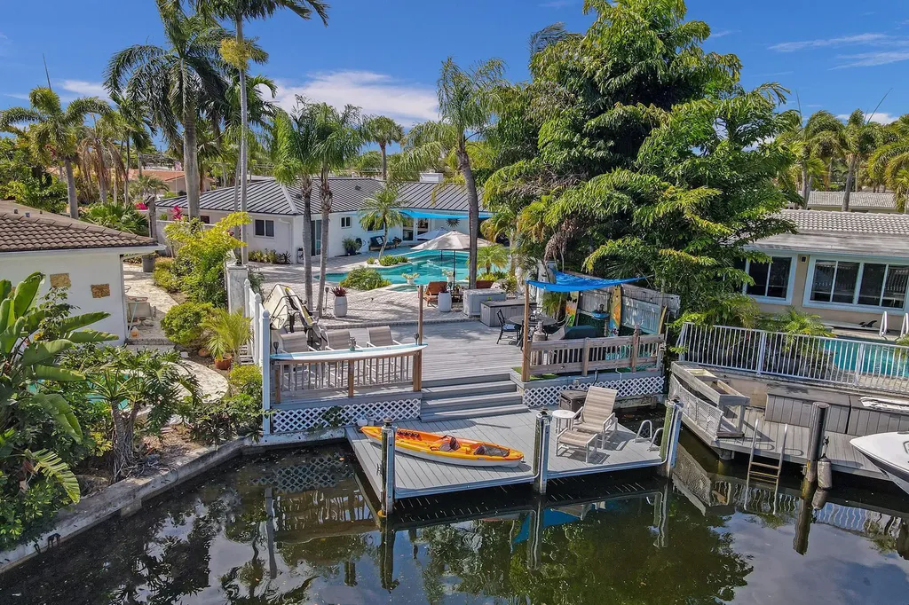 201 SE 11th Street Pompano Beach FL 33060
