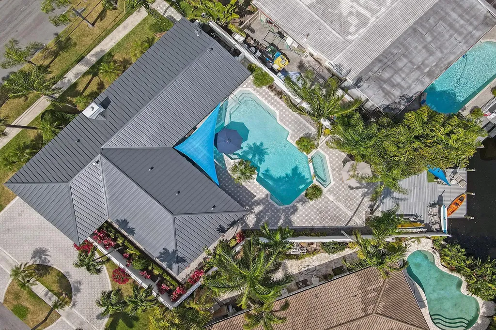 201 SE 11th Street Pompano Beach FL 33060