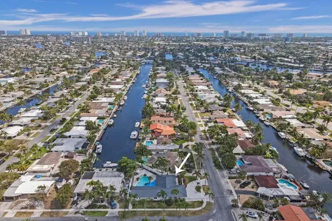 201 SE 11th Street Pompano Beach FL 33060