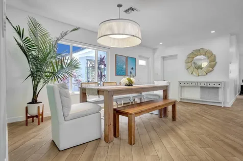 201 SE 11th Street Pompano Beach FL 33060