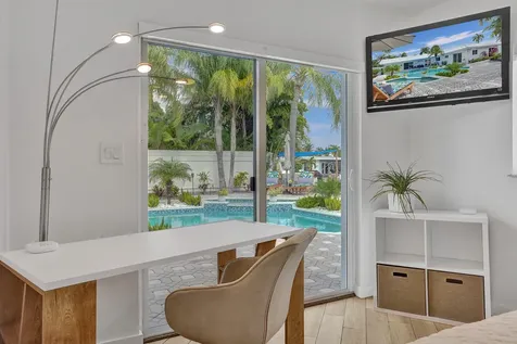 201 SE 11th Street Pompano Beach FL 33060
