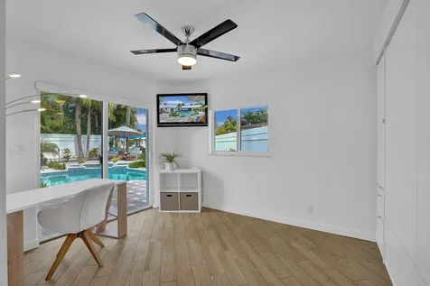 201 SE 11th Street Pompano Beach FL 33060