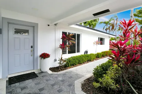 201 SE 11th Street Pompano Beach FL 33060