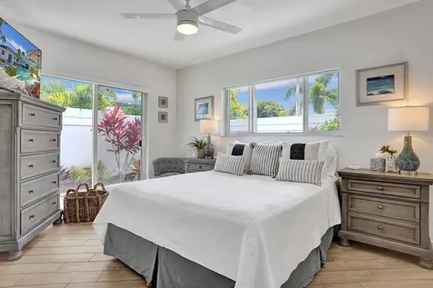 201 SE 11th Street Pompano Beach FL 33060