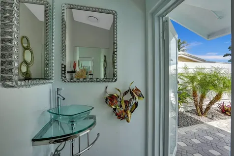 201 SE 11th Street Pompano Beach FL 33060