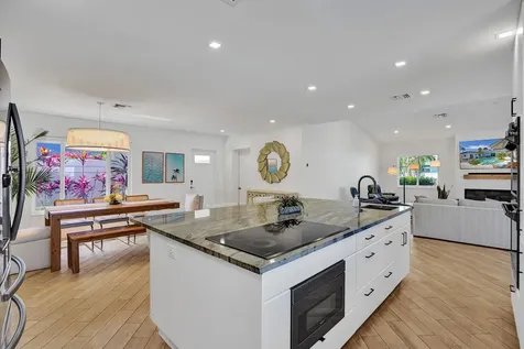 201 SE 11th Street Pompano Beach FL 33060