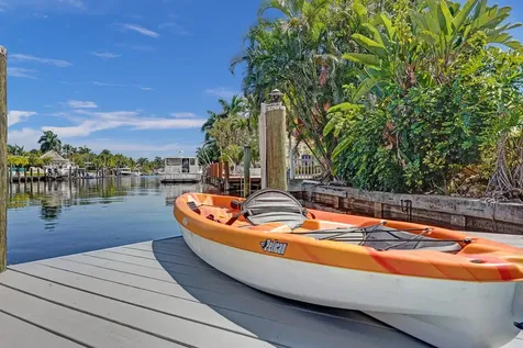 201 SE 11th Street Pompano Beach FL 33060