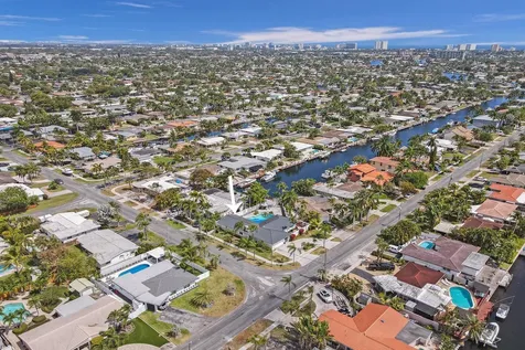 201 SE 11th Street Pompano Beach FL 33060