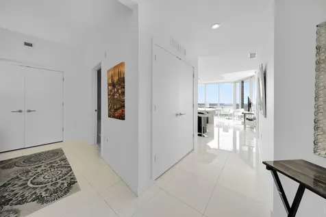 851 NE 1st Avenue Miami FL 33132