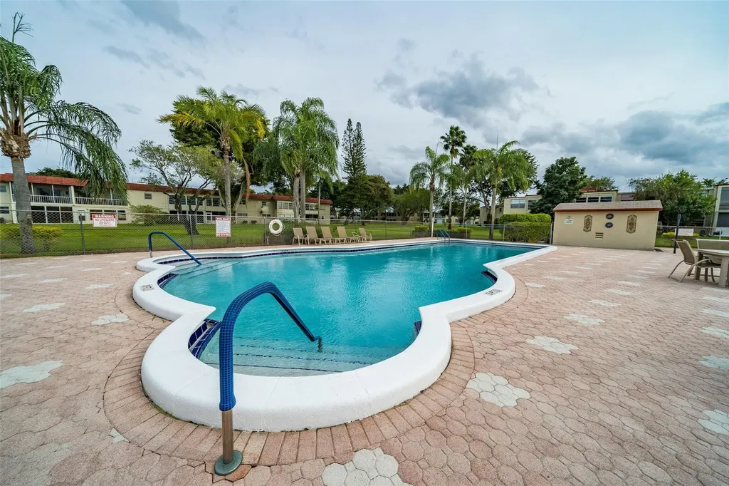 10 Willowbrook Lane Delray Beach FL 33446