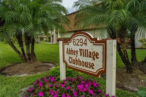10 Willowbrook Lane Delray Beach FL 33446
